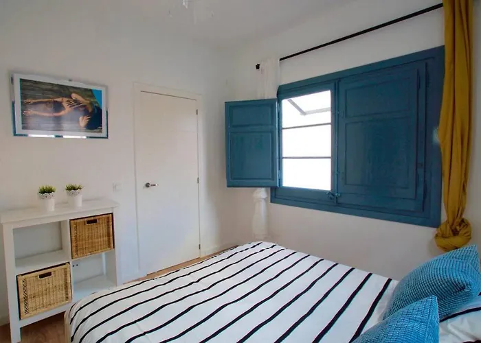 Lovely Flat Fira Mwc